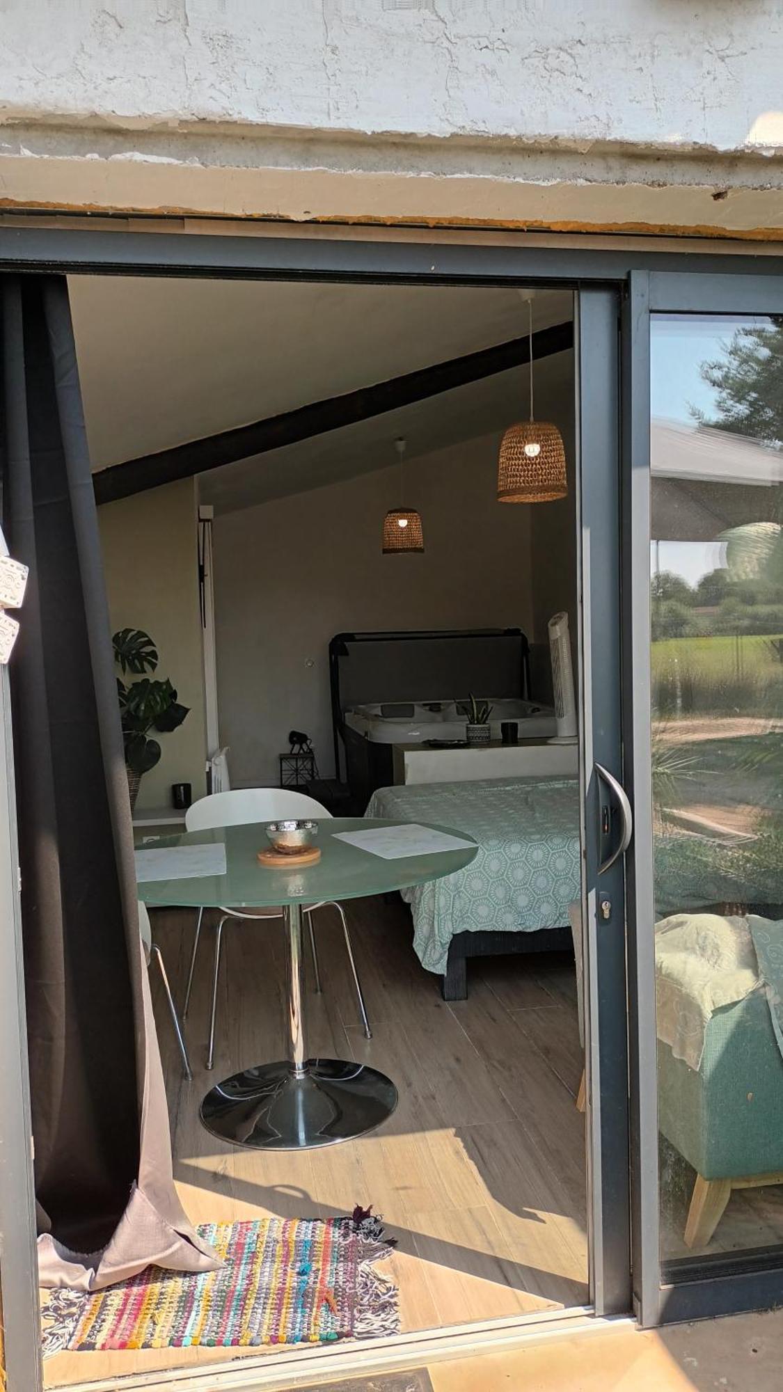 Raphèle Les Prairies Mas Rouxゲストハウス 部屋 写真